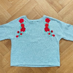 Pull brodé
